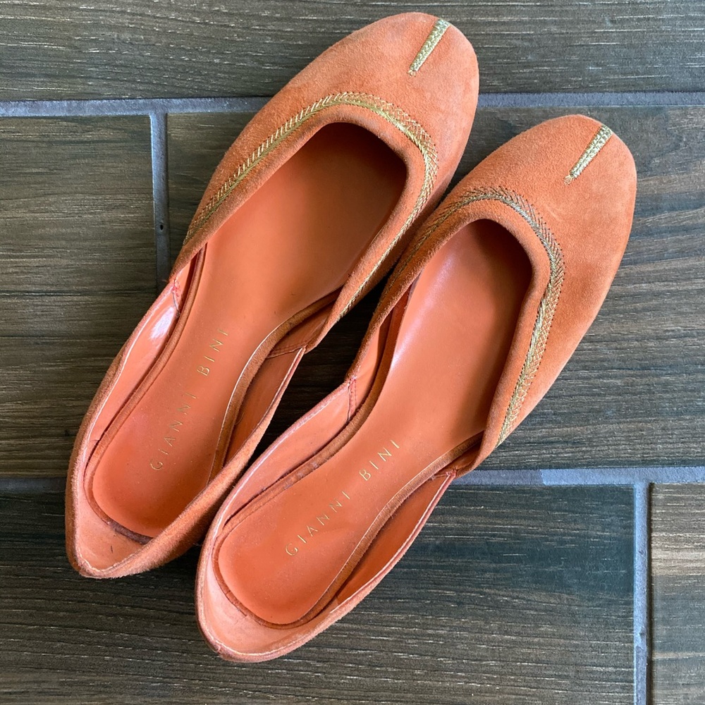 Gianni Bini Orange Flats